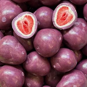 Клубника сублимированная в шоколаде со вкусом ежевики вес